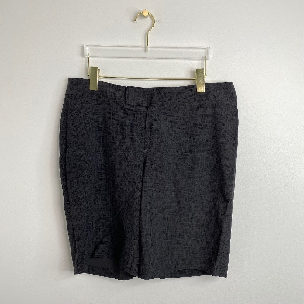 Lululemon Studio Board Shorts Mens Size 36 Hybrid Swim Gray/Black EUC